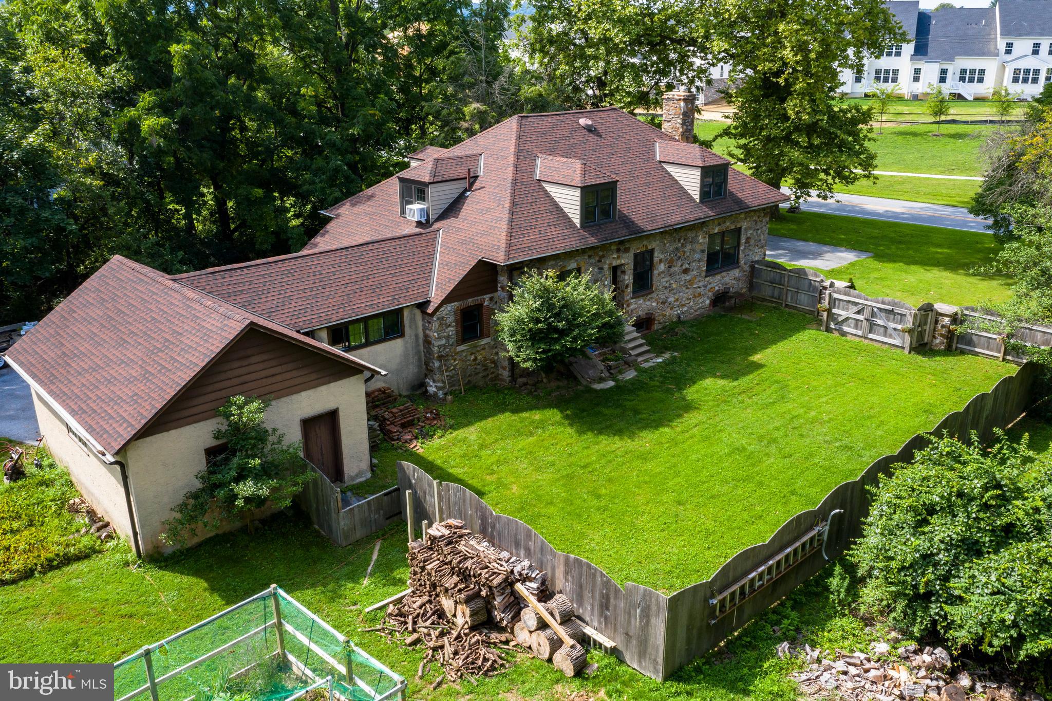 211 North Whitford Road Exton, PA 19341 - Photo 4 of 23 Gallery Image 4