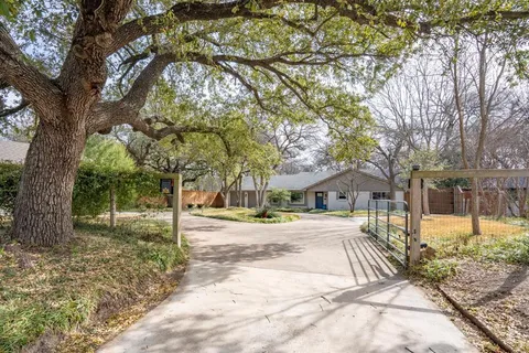 $925,000 | 9576 Ash Creek Drive, Dallas, TX 75228