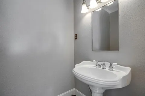 $925,000 | 9576 Ash Creek Drive, Dallas, TX 75228