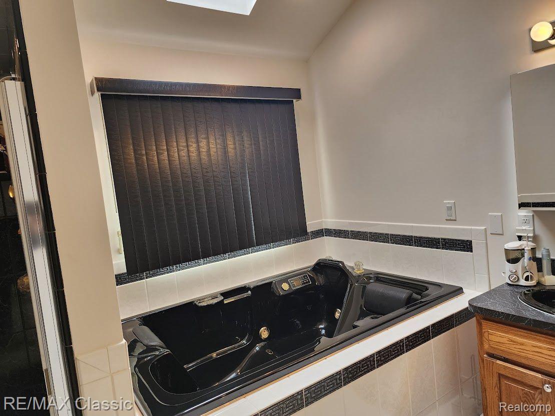 1186 Covington Pl Drive Rochester, MI 48309 - Photo 29 of 54 Gallery Image 29