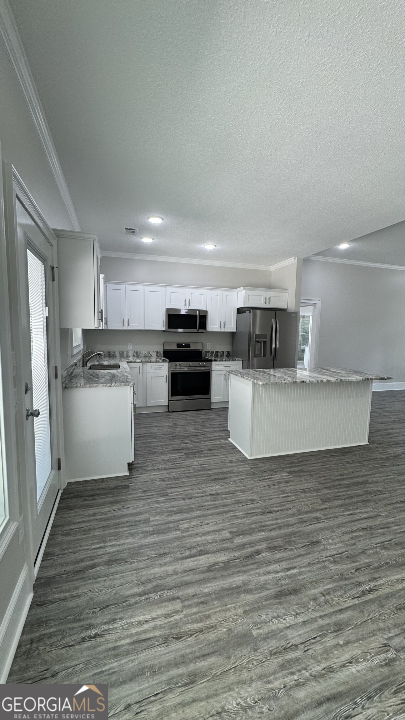 308 Old Metter Highway Claxton, GA 30417 - Photo 7 of 34