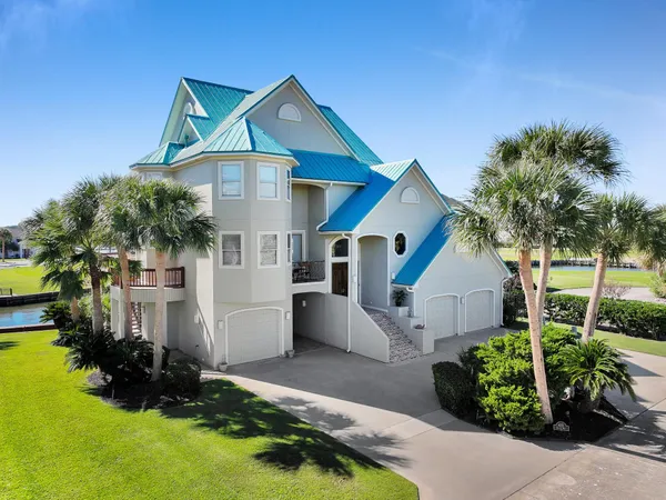 $1,000,000 | 425 Island Way, Port Arthur, TX 77640