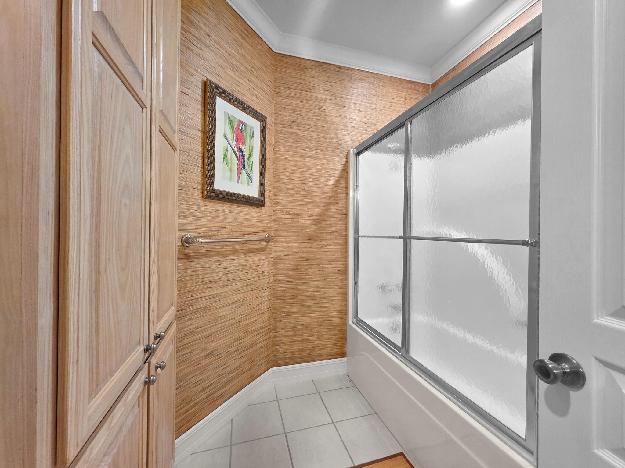 425 Island Way Port Arthur, TX 77640 - Photo 19 of 49 a bathroom with a shower