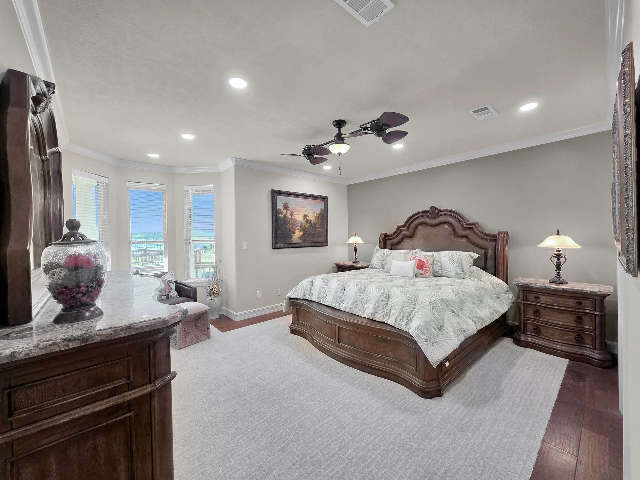 425 Island Way Port Arthur, TX 77640 - Photo 28 of 49 a bedroom with a bed and window