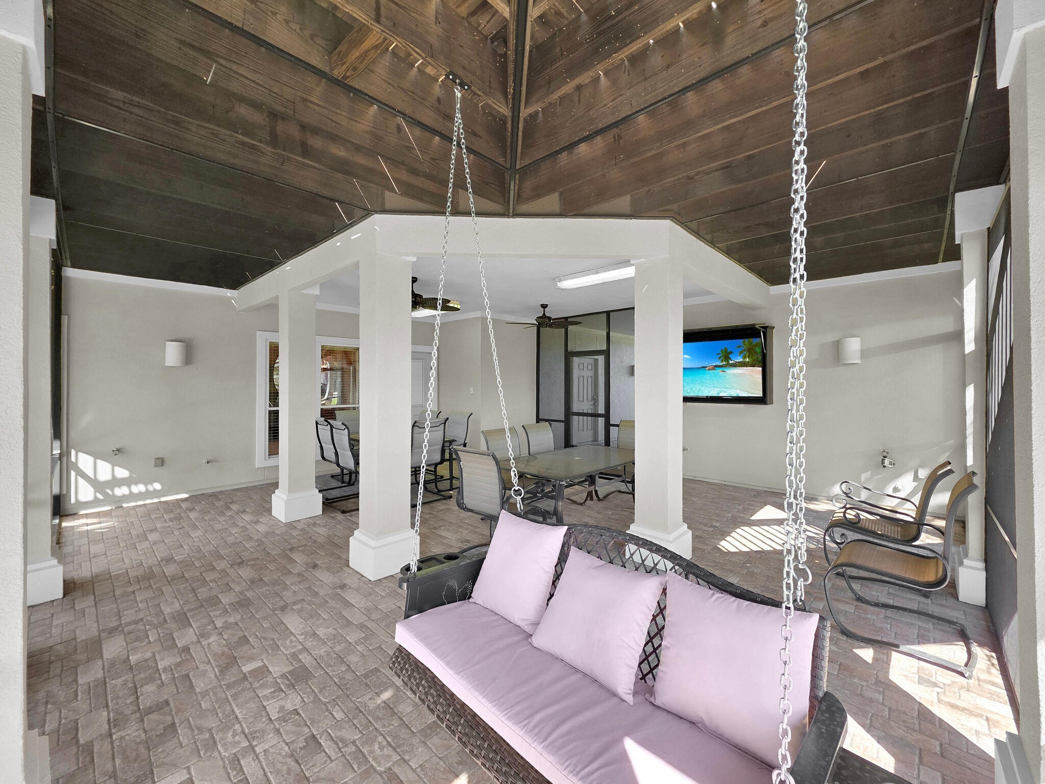 425 Island Way Port Arthur, TX 77640 - Photo 39 of 49 Screened patio