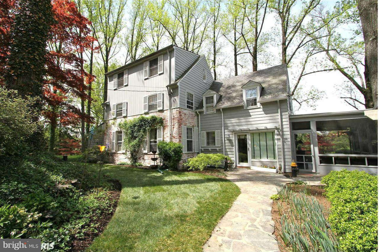 1200 Poplar Hill Road Baltimore, MD 21210 - Photo 1 of 18 front view of a house with a yard