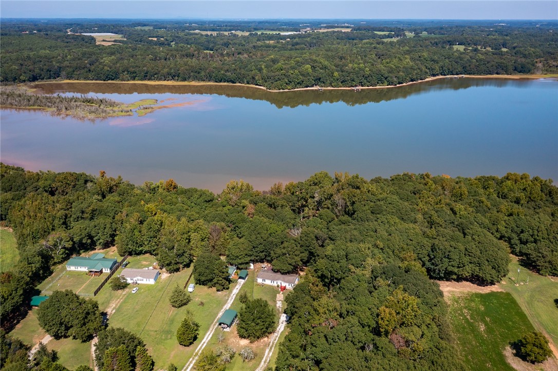 136 Ernest Glenn Road Fair Play, SC 29643 - Photo 31 of 36 Gallery Image 31