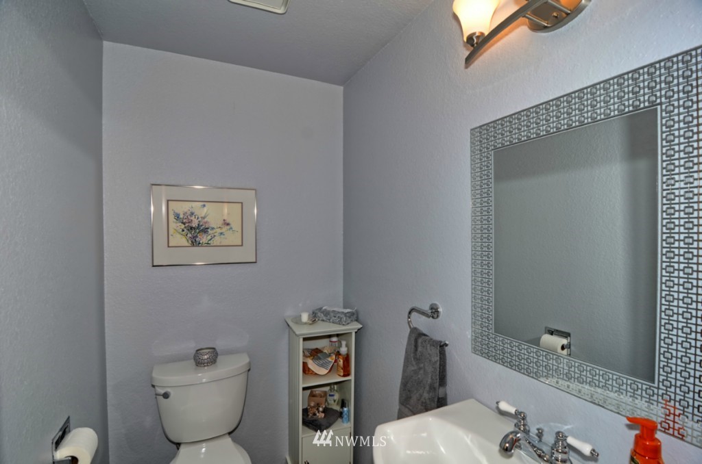 1121 South 23rd Street Renton, WA 98055 - Photo 11 of 20