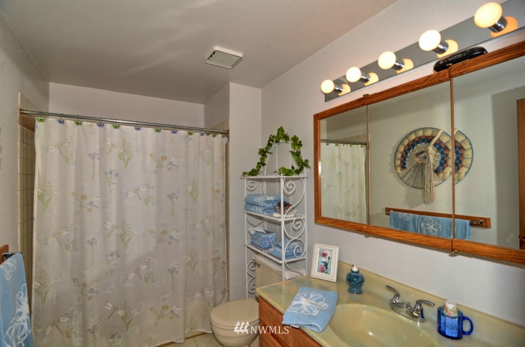 1121 South 23rd Street Renton, WA 98055 - Photo 12 of 20
