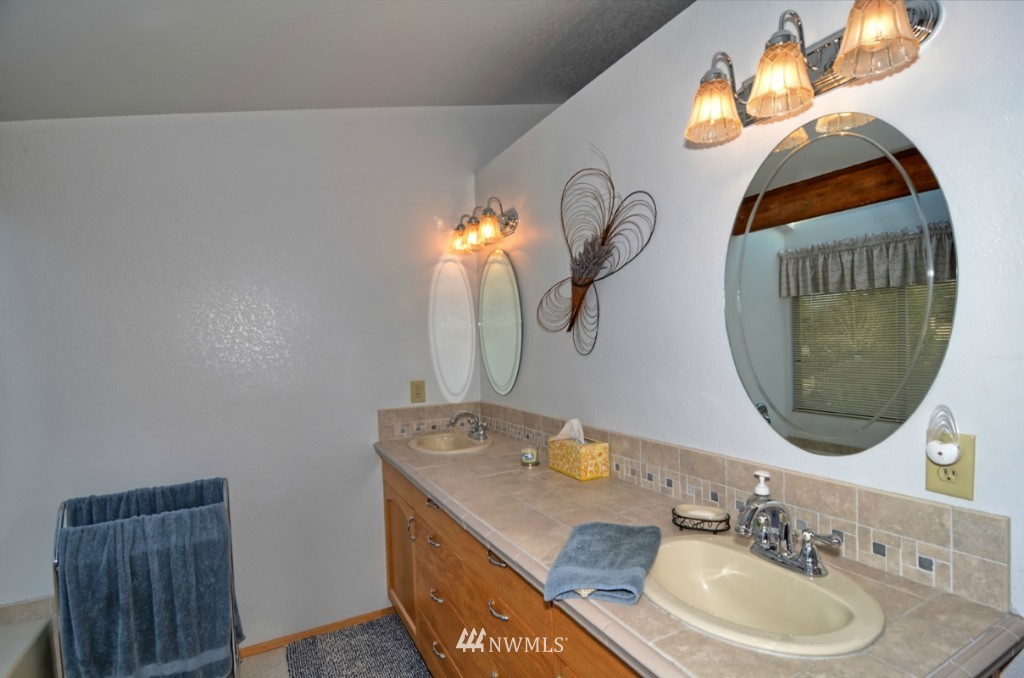 1121 South 23rd Street Renton, WA 98055 - Photo 17 of 20