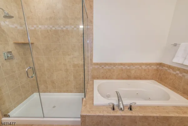 $4,095 | 545 Morris Avenue, Unit 219, Summit, NJ 07901