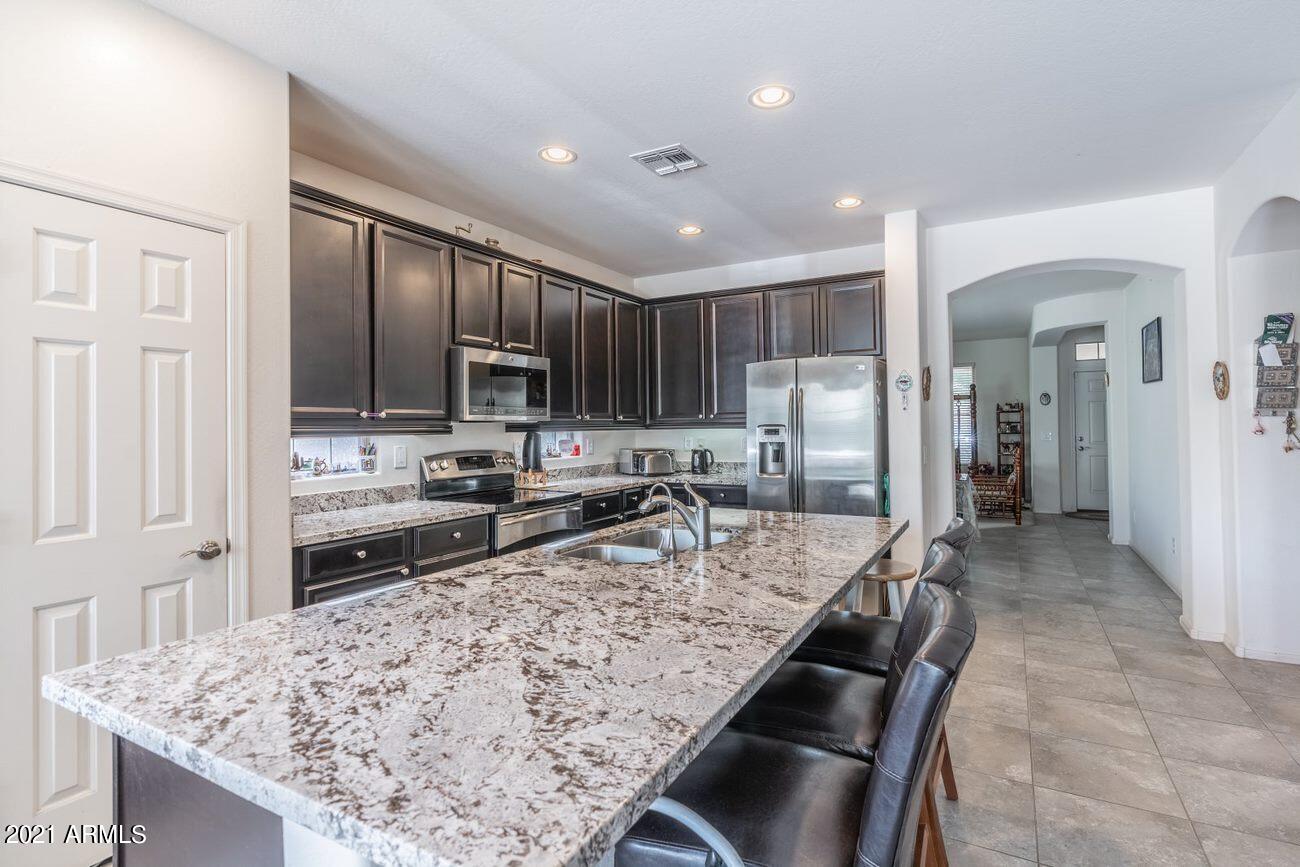 3107 East Ridgewood Lane Gilbert, AZ 85298 - Photo 13 of 33 kitchen 2