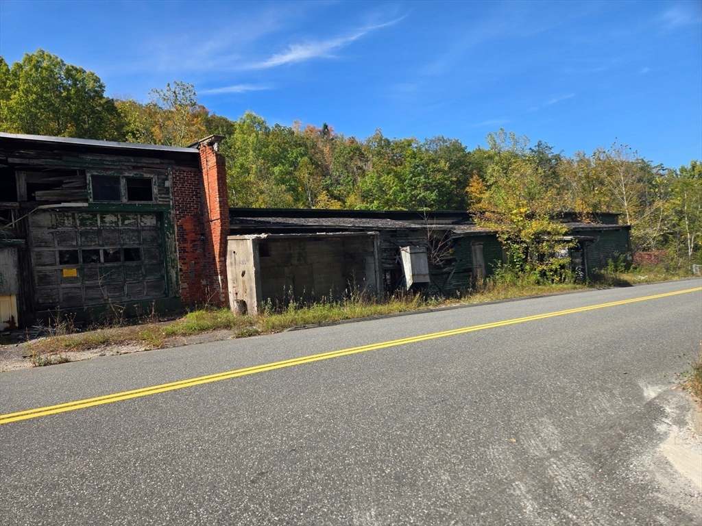 20 Forest Street Lee, MA 01238 - Photo 4 of 6