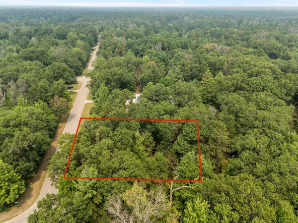 $35,000 | N6958 Lynwood Drive, Unit 14, Shawano, WI 54166