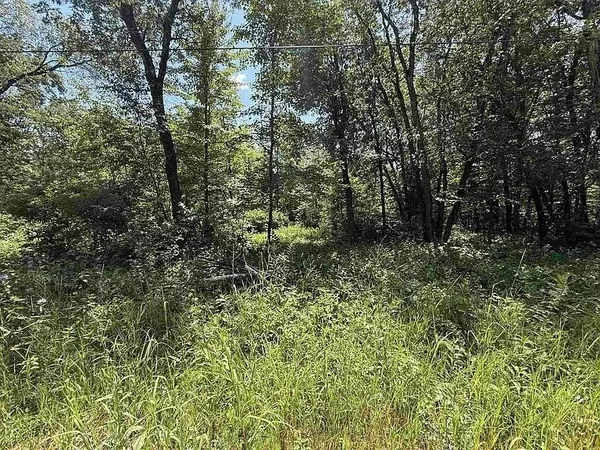 $35,000 | N6958 Lynwood Drive, Unit 14, Shawano, WI 54166