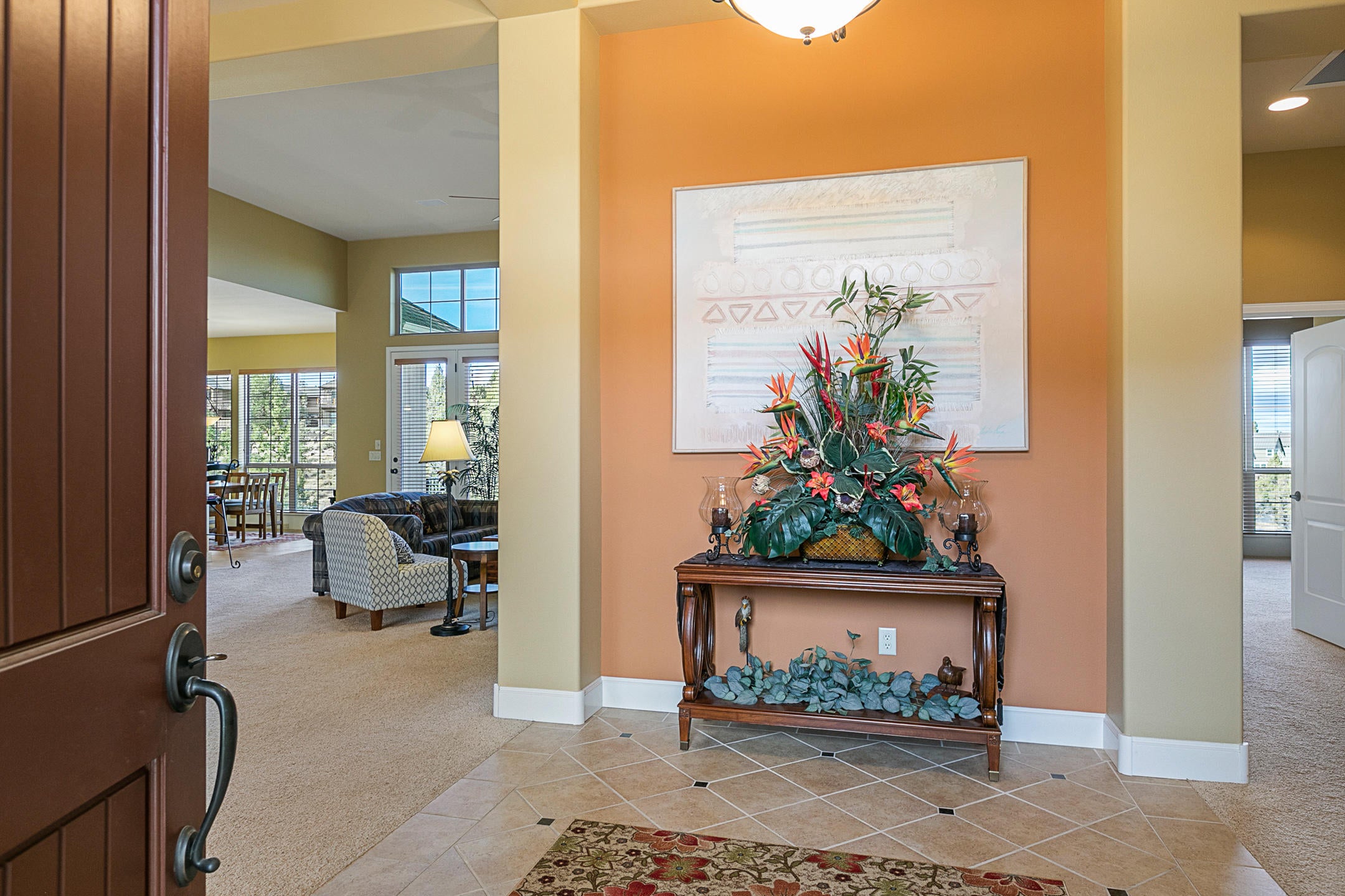 537 Highland Meadow Loop Redmond, OR 97756 - Photo 4 of 35 Foyer