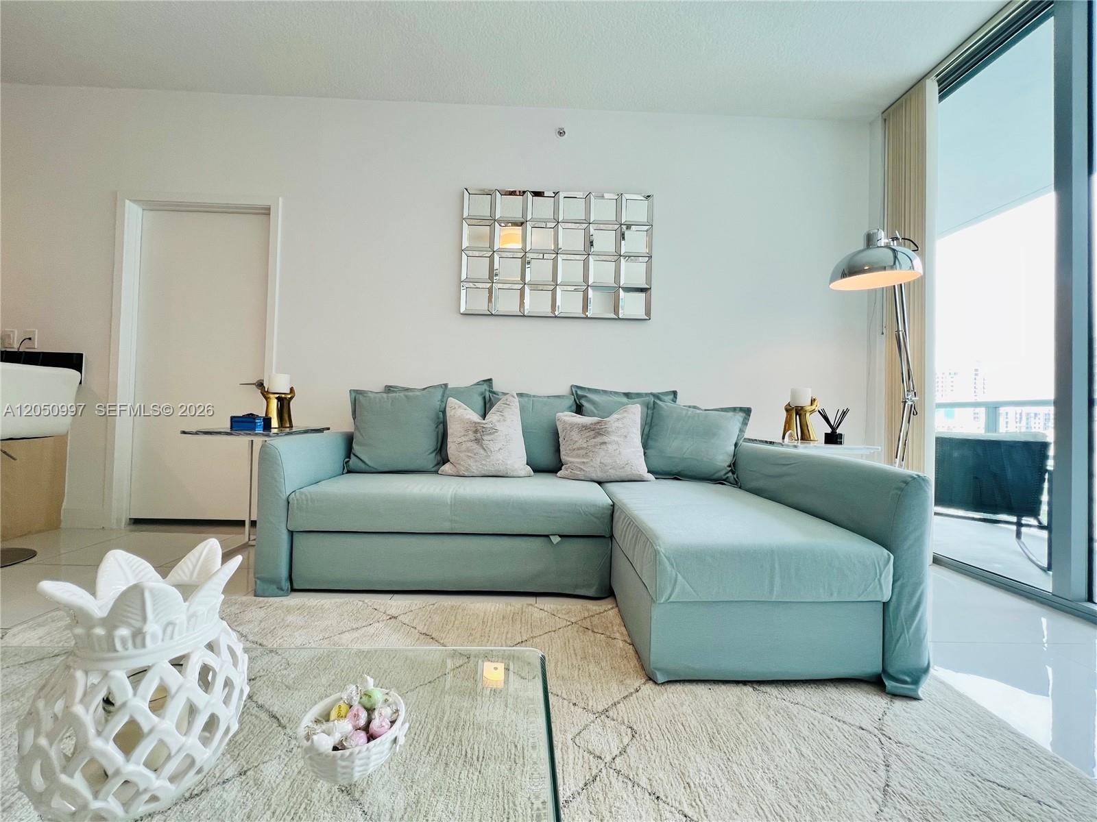 79 Southwest 12th Street, Unit 1510S Miami, FL 33130 - Photo 8 of 56