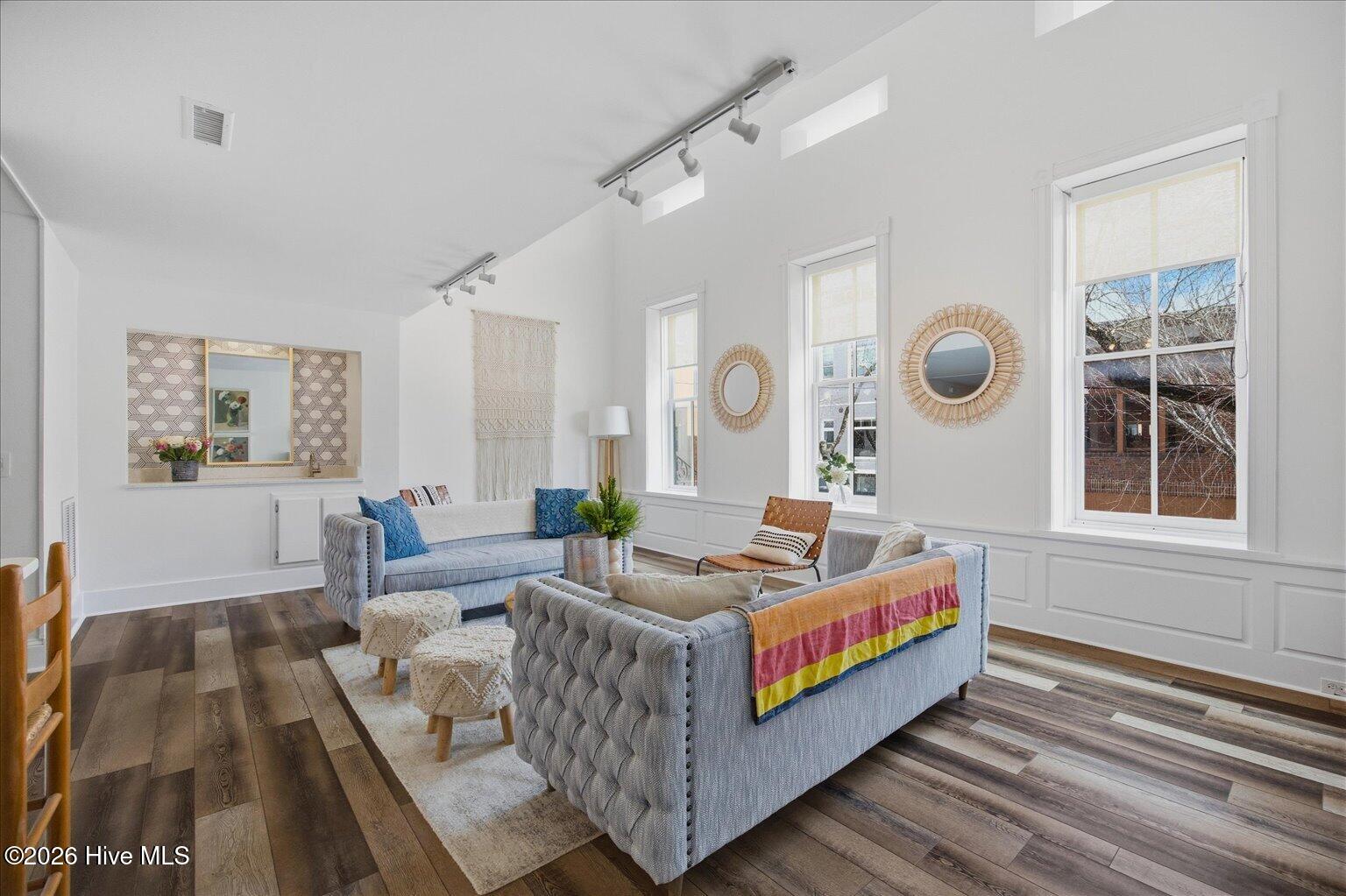 20 South Front Street, Unit R1 Wilmington, NC 28401 - Photo 3 of 27 3