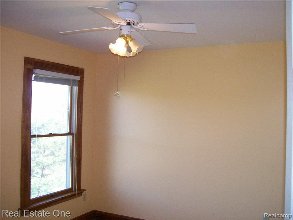 2740 Fisher Road Howell, MI 48855 - Photo 20 of 25 Bedroom 2