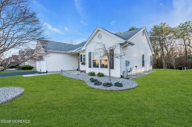 $529,000 | 27 Molly Lane, Brick, NJ 08723