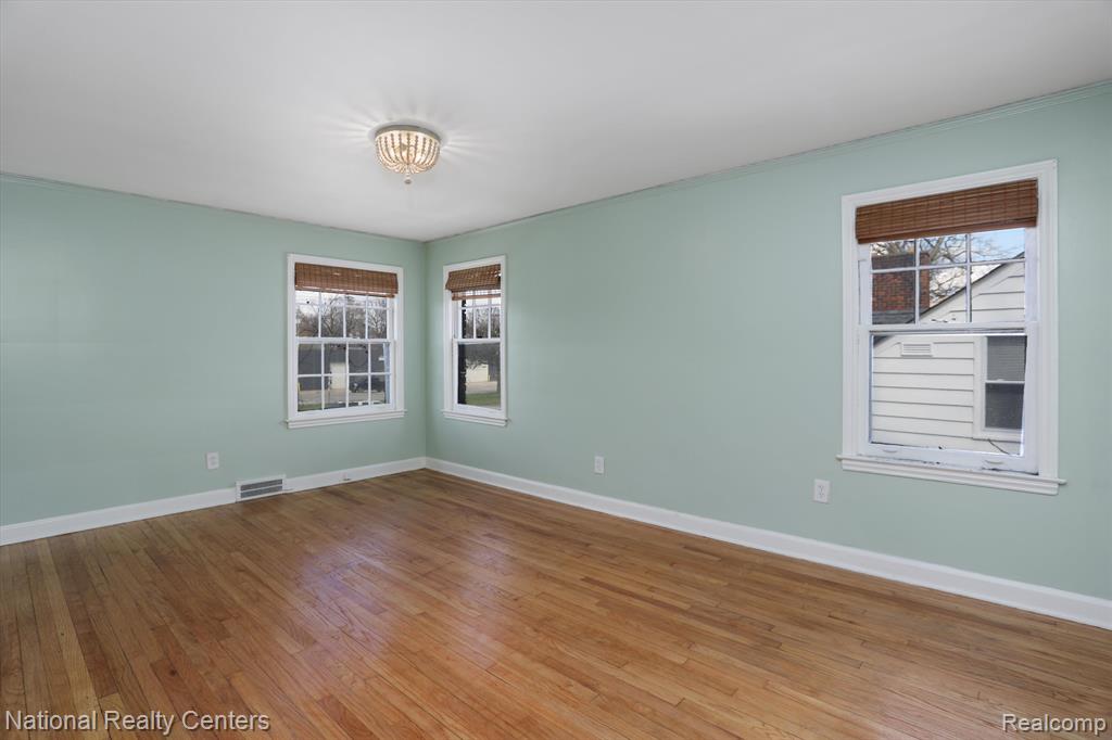 2625 Eight Mile Road Highland Park, MI 48203 - Photo 14 of 21