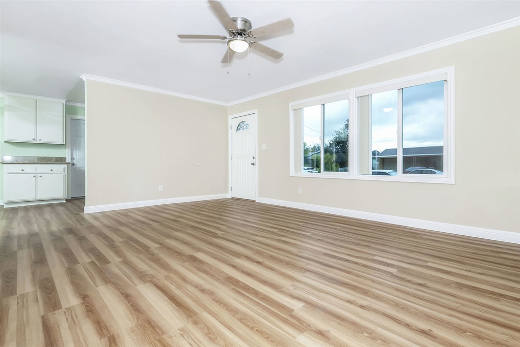 419 Broadview Street Spring Valley, CA 91977 - Photo 6 of 25 Gallery Image 6