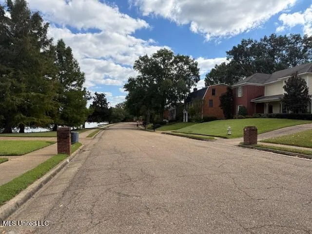 $315,000 | 6231 Waterford Drive, Jackson, MS 39211