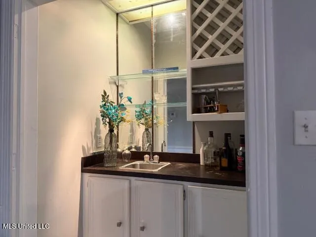 $315,000 | 6231 Waterford Drive, Jackson, MS 39211