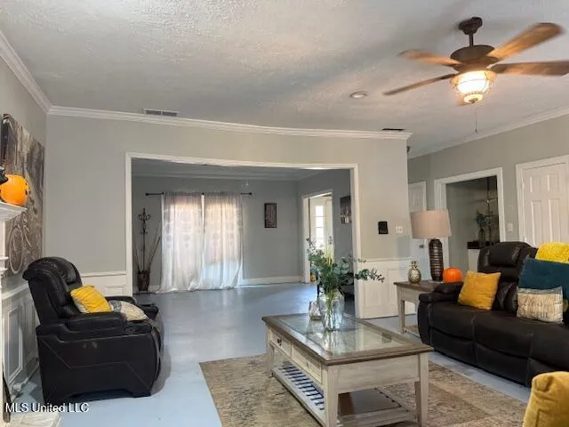 $315,000 | 6231 Waterford Drive, Jackson, MS 39211