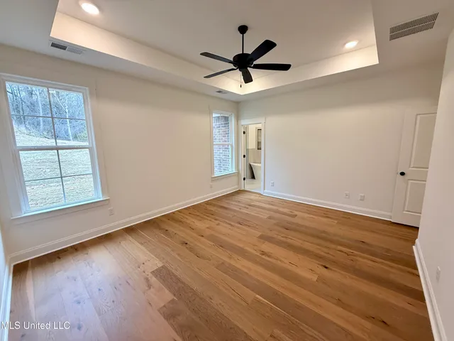 $388,900 | 636 Tallahatchie Street, Nesbit, MS 38651