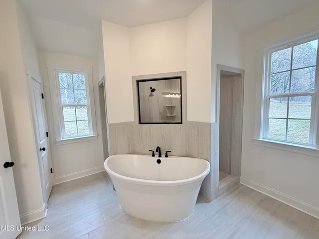 $388,900 | 636 Tallahatchie Street, Nesbit, MS 38651