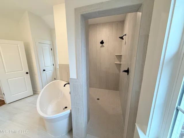 $388,900 | 636 Tallahatchie Street, Nesbit, MS 38651