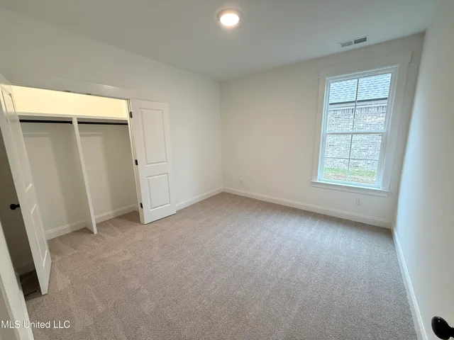 $388,900 | 636 Tallahatchie Street, Nesbit, MS 38651