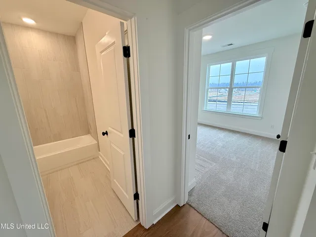 $388,900 | 636 Tallahatchie Street, Nesbit, MS 38651