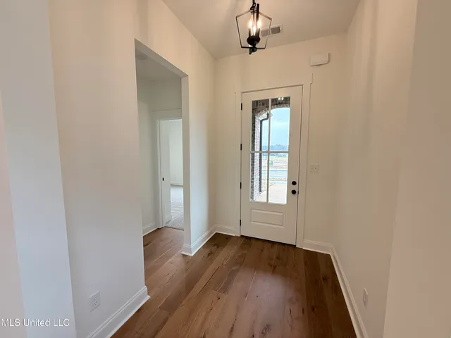 $388,900 | 636 Tallahatchie Street, Nesbit, MS 38651