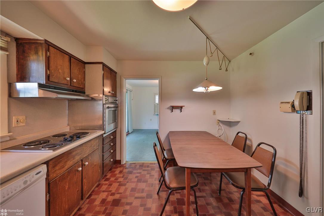 2606 Nottingham Road Bethlehem, PA 18017 - Photo 13 of 39 Gallery Image 13