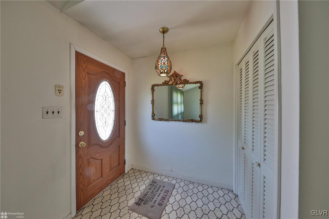 2606 Nottingham Road Bethlehem, PA 18017 - Photo 4 of 39 Gallery Image 4