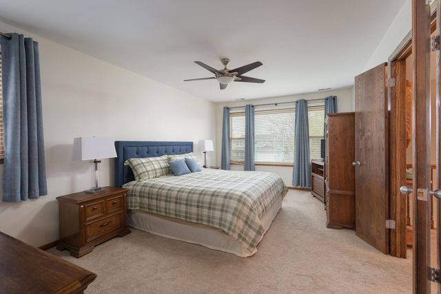 $390,000 | 734 Eastchester Road, Wheeling, IL 60090