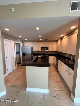 $2,900 | 6422 Us-98 Panama City Beach, Unit 206, Panama City Beach, FL 32407