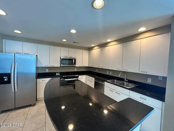 $2,900 | 6422 Us-98 Panama City Beach, Unit 206, Panama City Beach, FL 32407