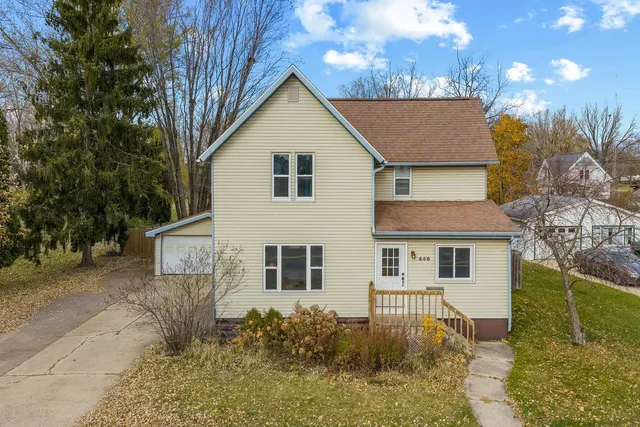 $229,900 | 446 West Main Street, Reedsburg, WI 53959