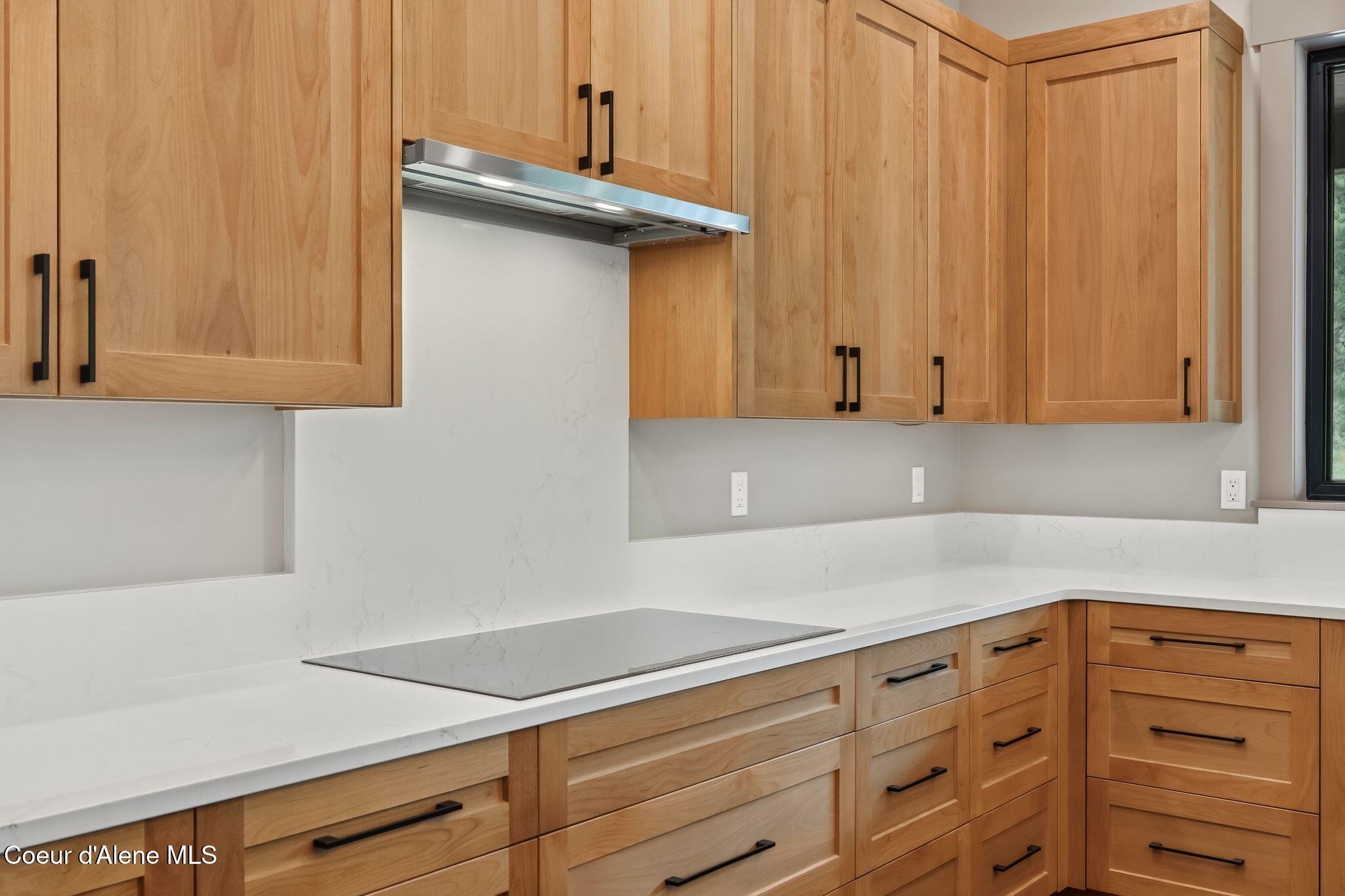 1520 Wrenco Loop Sandpoint, ID 83864 - Photo 8 of 37 Kitchen - Cooktop
