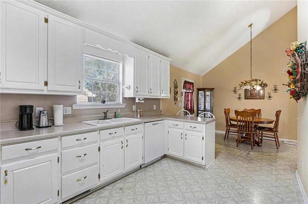 1684 Lovejoy Road Hampton, GA 30228 - Photo 15 of 31