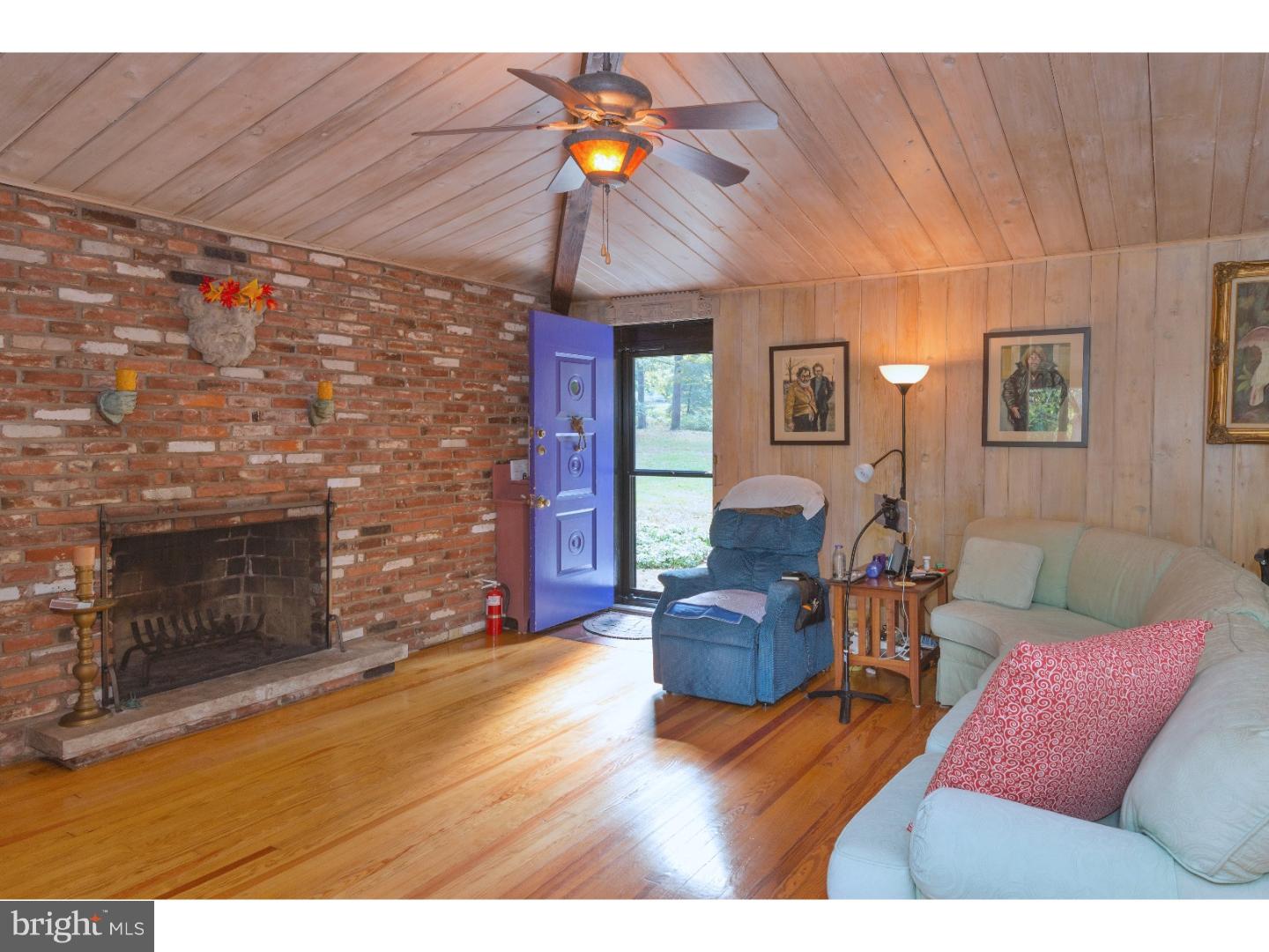 6603 Chapel Road New Hope, PA 18938 - Photo 9 of 23 Great Room