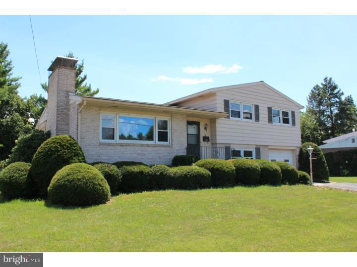 18 Octagon Avenue Sinking Spring, PA 19608 - Photo 4 of 24