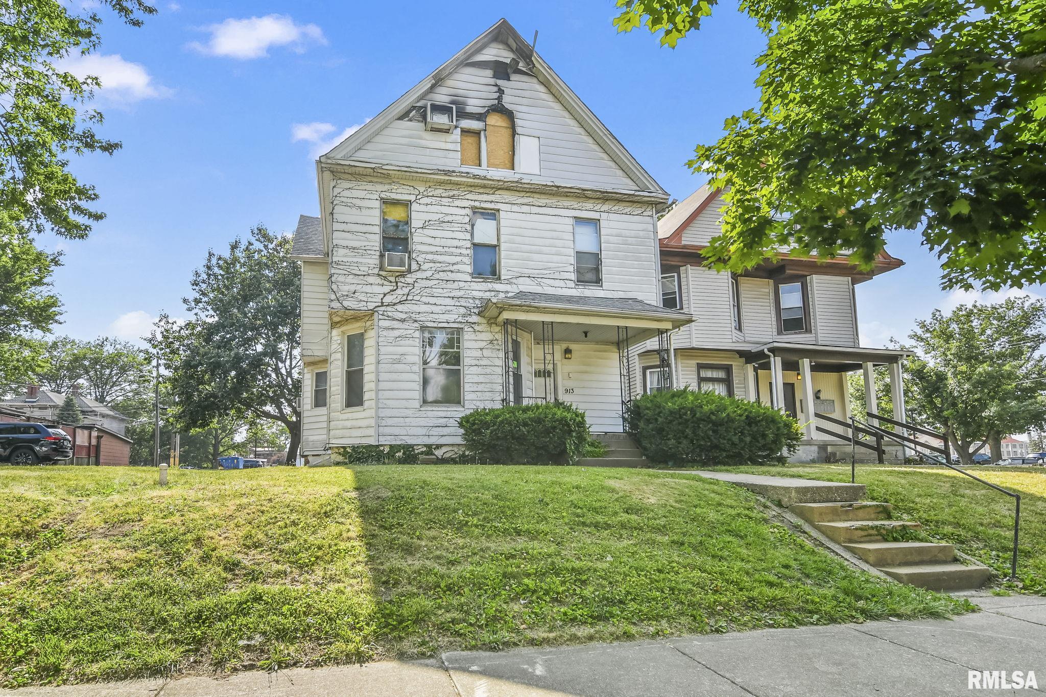 913 South 8th Street Springfield, IL 62703 - Photo 1 of 39