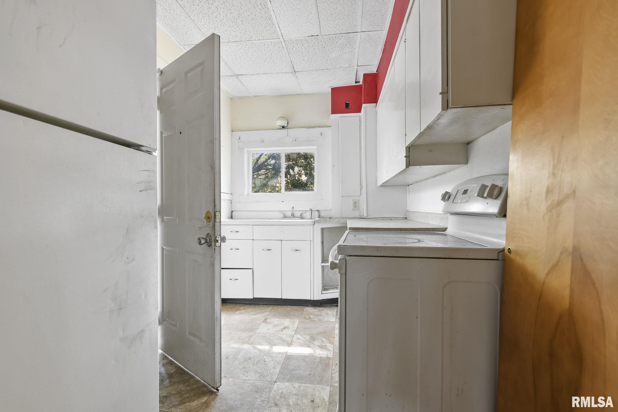 913 South 8th Street Springfield, IL 62703 - Photo 18 of 39