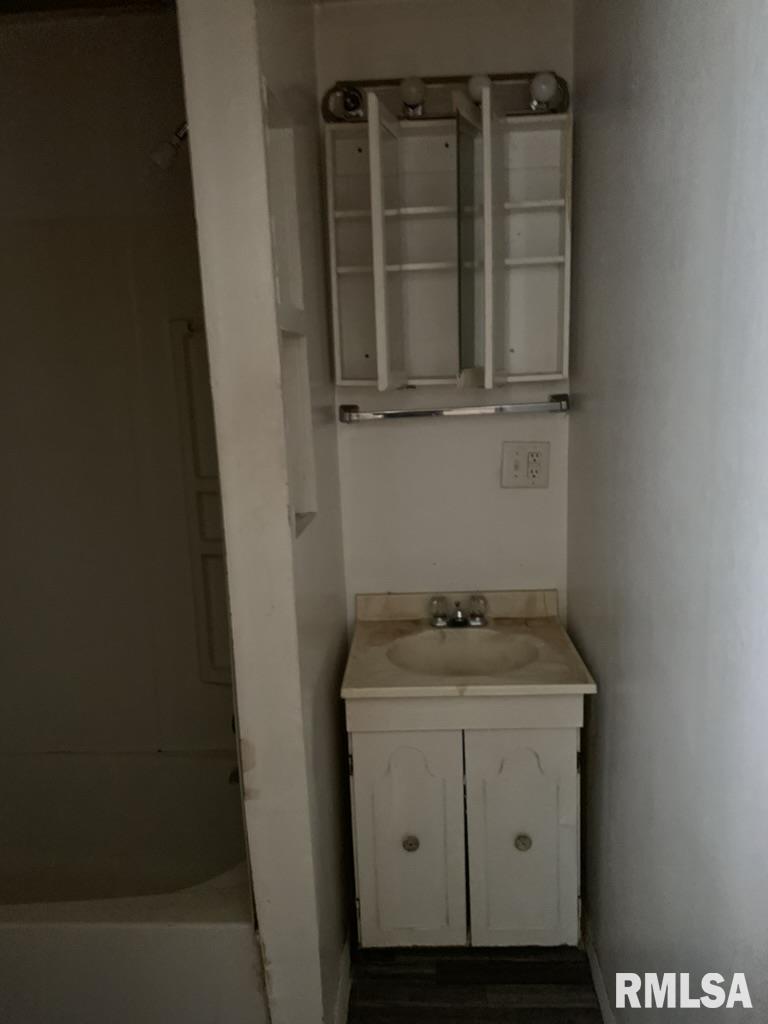 913 South 8th Street Springfield, IL 62703 - Photo 33 of 39