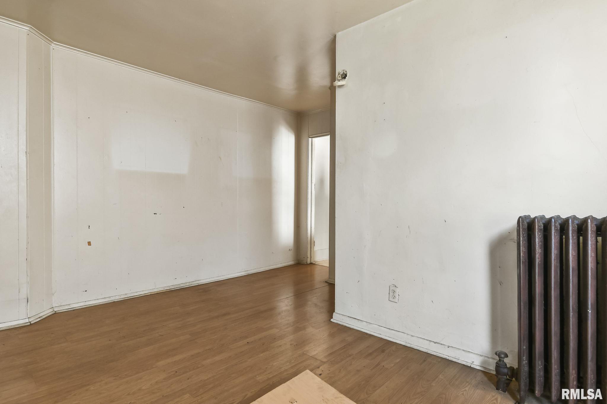 913 South 8th Street Springfield, IL 62703 - Photo 7 of 39