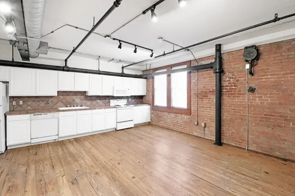 $1,250 | 1011 Wood Street, Unit 201, Houston, TX 77002